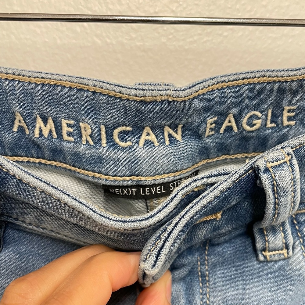 American Eagle Highest Rise Crop Distress Jeggings - Picture 5 of 8